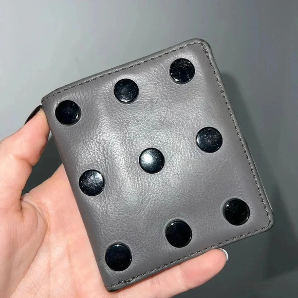 FOSSIL GRAY STUDDED WALLET - Picture 4 of 7